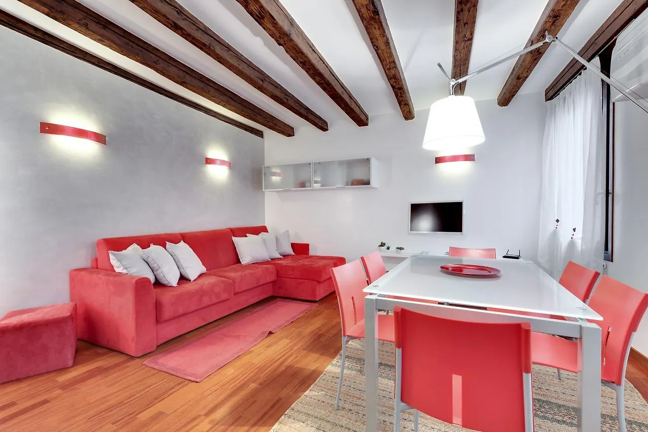 Apartment Biennale Venise Italie